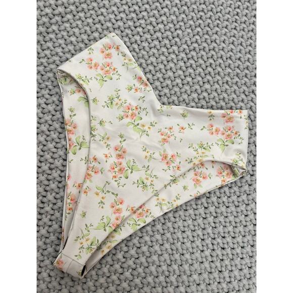 Skatie• ‘Melly’ Bikini Bottom in NAPLES - Picture 2 of 10